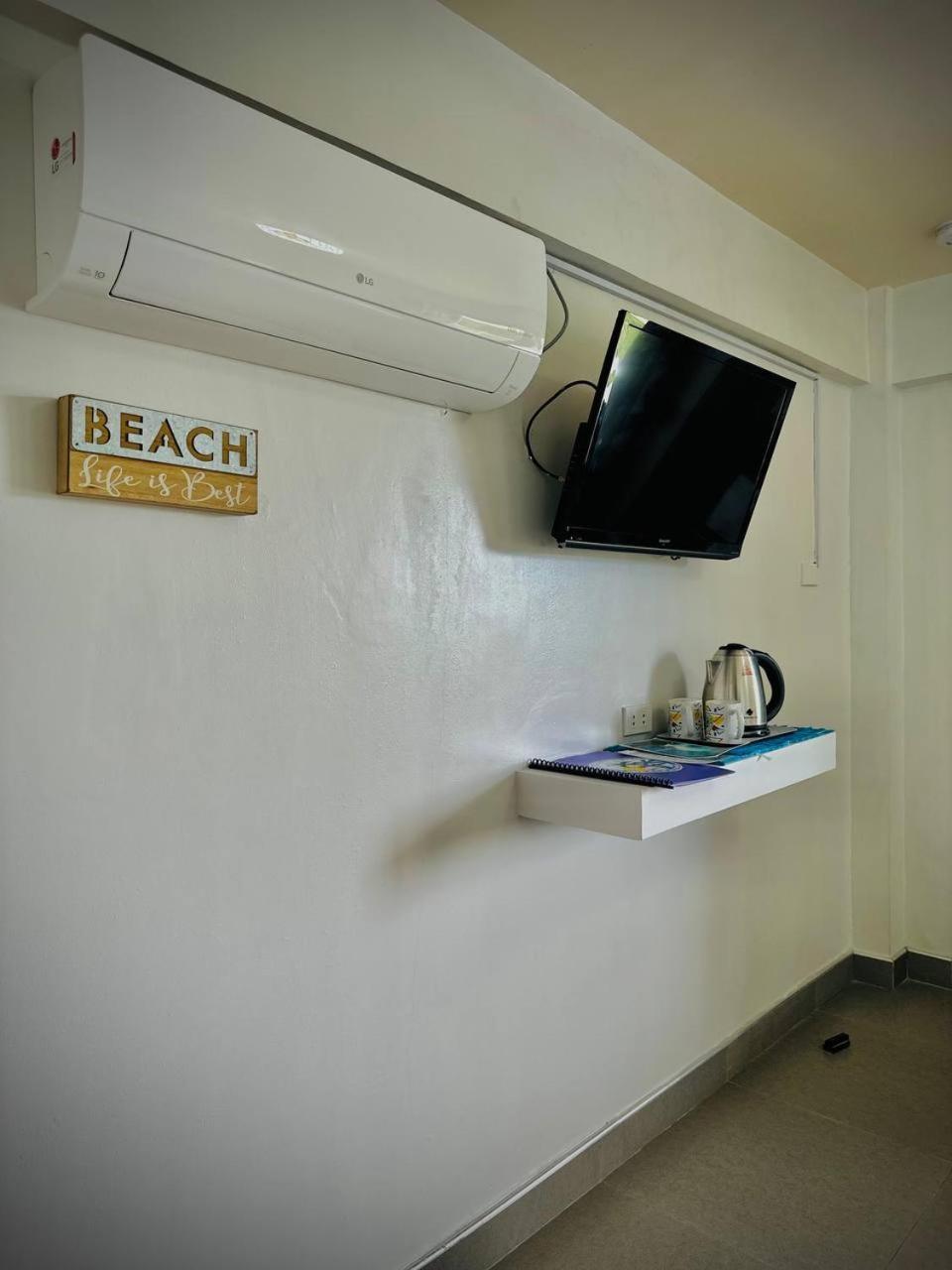 Playa Blanca Beach Resort (Adults Only) Puerto Galera Exterior photo